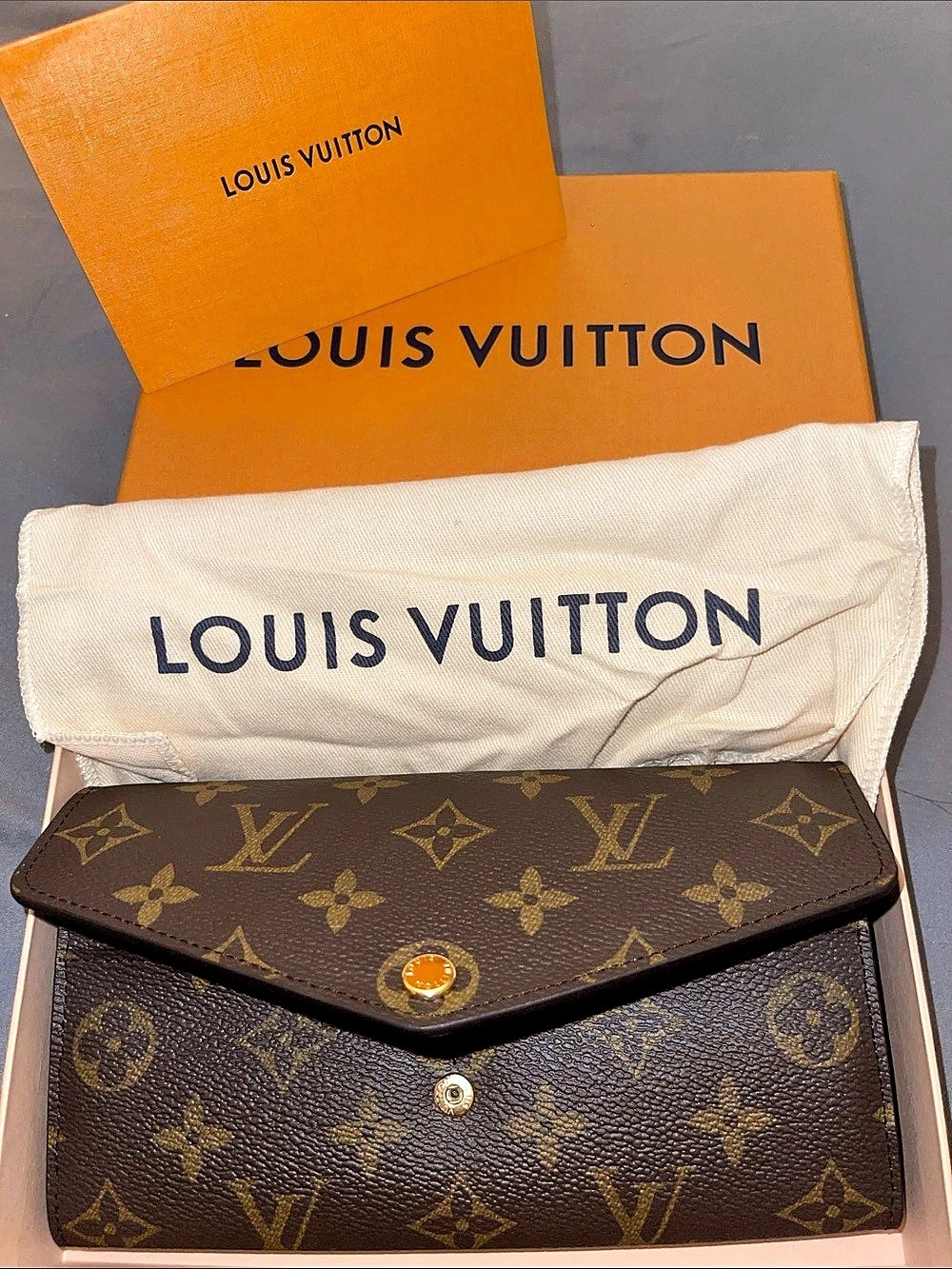 Louis Vuitton Sarah Wallet